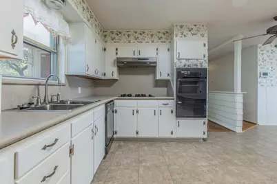 1401 Alston Drive, Waco, TX 76705 - Photo 7