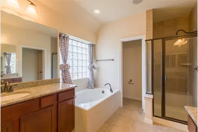 9701 Lightcatcher Drive, Plano, TX 75025 - Photo 19