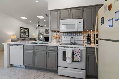 2116 Cottage Oak Lane, Colleyville, TX 76034 - Photo 9