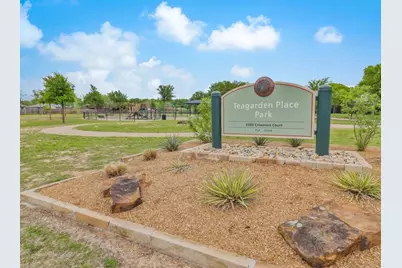 9403 Crimnson Court, Dallas, TX 75217 - Photo 17