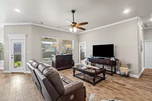 2711 San Gabriel Dr, Granbury, TX 76048 - Photo 11