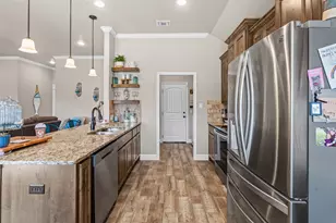 2711 San Gabriel Dr, Granbury, TX 76048 - Photo 15