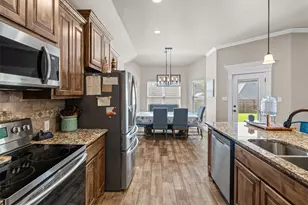 2711 San Gabriel Dr, Granbury, TX 76048 - Photo 17