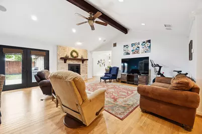 9819 Edgecove Drive, Dallas, TX 75238 - Photo 13