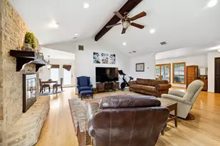 9819 Edgecove Dr, Dallas, TX 75238 - Photo 15