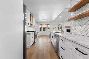 1109 Knotty Oaks Dr, Woodway, TX 76712 - Photo 11