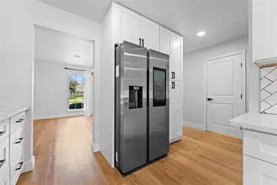 1109 Knotty Oaks Drive, Woodway, TX 76712 - Photo 13