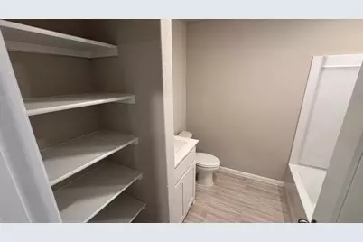 549 Marsh Street, Cleburne, TX 76033 - Photo 15