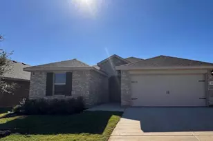 549 Marsh St, Cleburne, TX 76033 - Photo 1