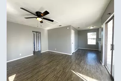 2107 Knoll Crest Drive, Arlington, TX 76014 - Photo 9