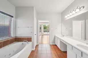 451 Bristol St, Roanoke, TX 76262 - Photo 5