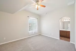 451 Bristol St, Roanoke, TX 76262 - Photo 37