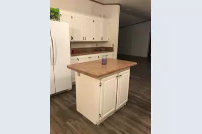 150 Oak Valley Lane, Springtown, TX 76082 - Photo 7