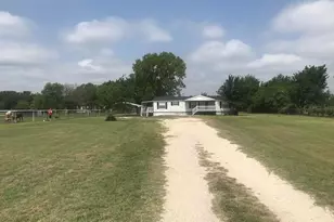 150 Oak Valley Ln, Springtown, TX 76082 - Photo 3