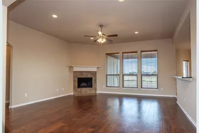 712 Stone Ridge Drive, Gainesville, TX 76240 - Photo 5