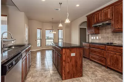 712 Stone Ridge Drive, Gainesville, TX 76240 - Photo 15