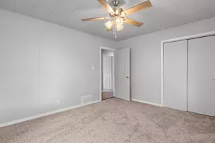 1408 Nugent St, Bowie, TX 76230 - Photo 21