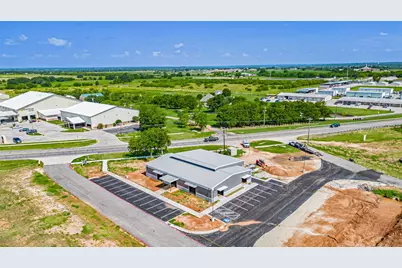 901 Tucker Way, Granbury, TX 76048 - Photo 31