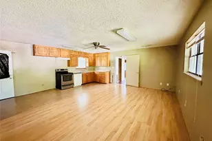 316 Kaufman, Mount Vernon, TX 75457 - Photo 3