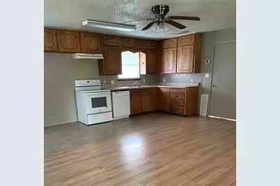 316 Kaufman, Mount Vernon, TX 75457 - Photo 5