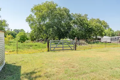 2010 Valley View Drive, Burleson, TX 76028 - Photo 27