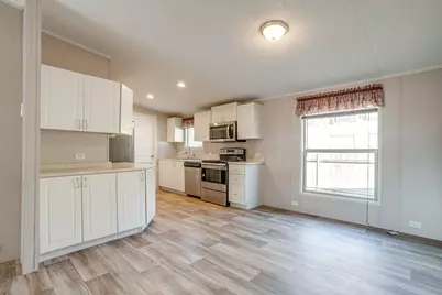 900 Tree Drive, Granbury, TX 76048 - Photo 11