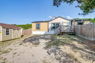 900 Tree Dr, Granbury, TX 76048 - Photo 1