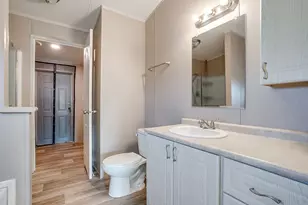 900 Tree Dr, Granbury, TX 76048 - Photo 23