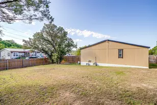 900 Tree Dr, Granbury, TX 76048 - Photo 37