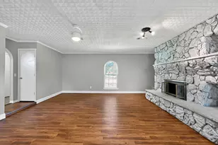 220 Short St, Burleson, TX 76028 - Photo 11