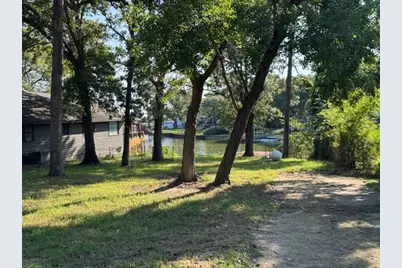 241 Southlake Drive, Mabank, TX 75156 - Photo 9