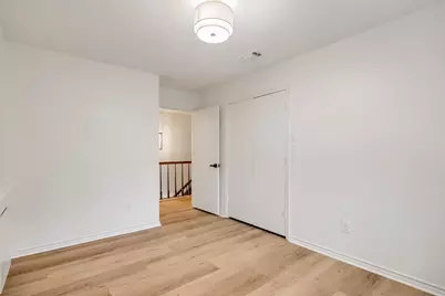 2901 Warren Circle, Irving, TX 75062 - Photo 29