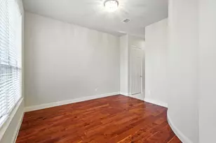 9126 Jasmine Ln, Irving, TX 75063 - Photo 11