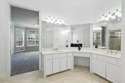 9126 Jasmine Lane, Irving, TX 75063 - Photo 25