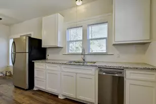 1115 S Rusk Ave, Denison, TX 75020 - Photo 9