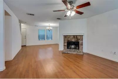 5224 Royal Burgess Drive, Fort Worth, TX 76135 - Photo 7