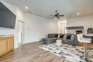 2313 Springhill Ct, Mineral Wells, TX 76067 - Photo 9