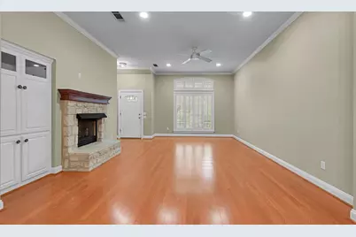 209 Pecan Village Circle, Waco, TX 76710 - Photo 7