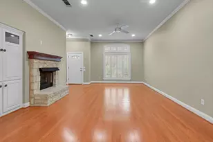 209 Pecan Village Cir, Waco, TX 76710 - Photo 7