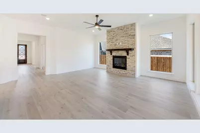 413 Chestnut Lane, Glenn Heights, TX 75154 - Photo 13