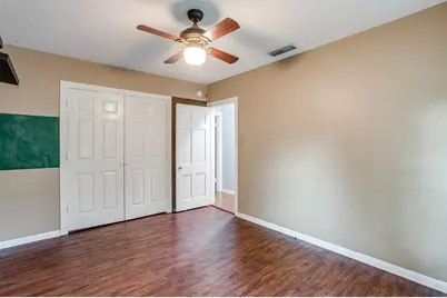 215 Sunset Drive, Cleburne, TX 76033 - Photo 15