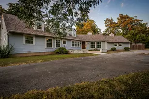 215 Sunset Dr, Cleburne, TX 76033 - Photo 33