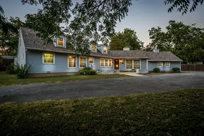 215 Sunset Drive, Cleburne, TX 76033 - Photo 37