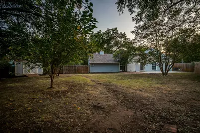 215 Sunset Drive, Cleburne, TX 76033 - Photo 31
