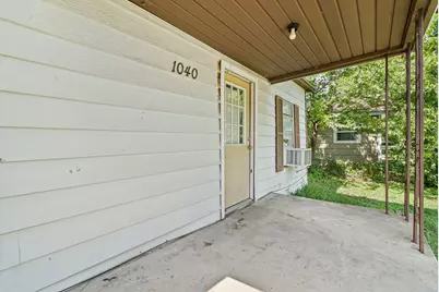 1040 N Clinton Street, Stephenville, TX 76401 - Photo 3