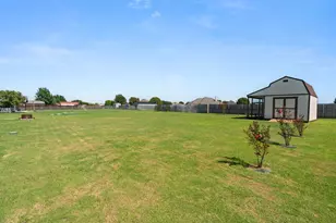 141 Chazlynn Ct, Waxahachie, TX 75165 - Photo 29