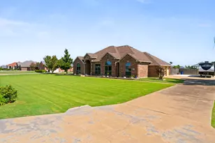 141 Chazlynn Ct, Waxahachie, TX 75165 - Photo 3