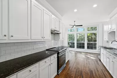 466 Silver Creek Drive, Duncanville, TX 75137 - Photo 17