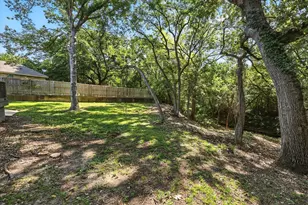 466 Silver Creek Dr, Duncanville, TX 75137 - Photo 27