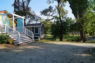 402 College St, Canton, TX 75103 - Photo 7